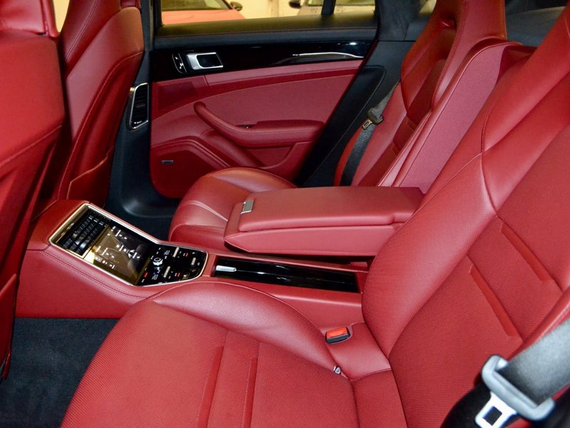 Porsche Panamera 4 2019, foto 37