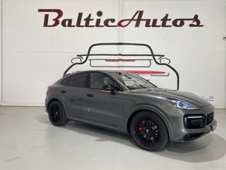 PORSCHE Cayenne Coupe GTS
