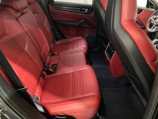 PORSCHE Cayenne Coupe GTS