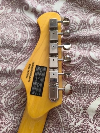 Guitarra Strato Donner DST-600 Top