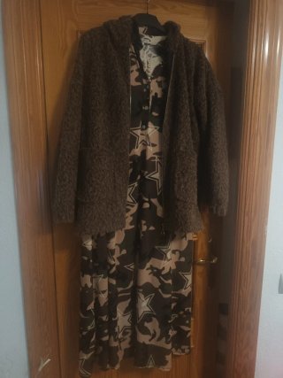 Vestido largo estampado camuflaje estrellas