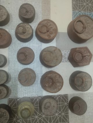 Lote 33 pesos antiguos