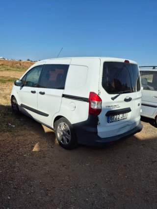 Ford Transit Courier 2017