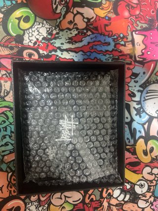 Cartera Stussy Negra Bordada