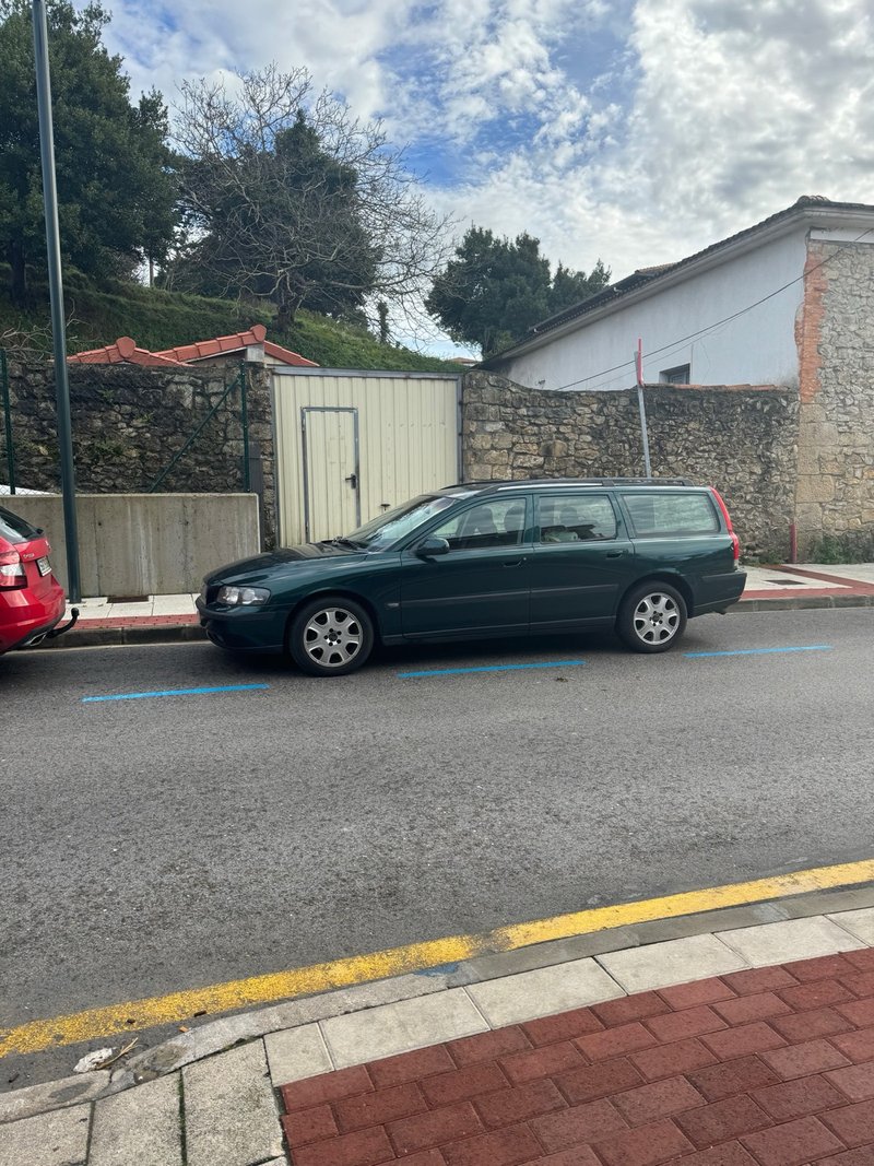 Volvo V70 2001 - foto 1