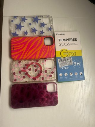 4 Carcasas iPhone 11 + 3 Protectores Pantalla