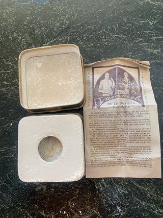 Antigua caja Polvos Óptima Vasconcel