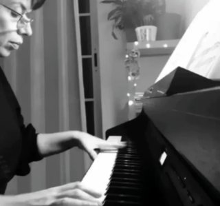 REGALO 1° clase música y piano