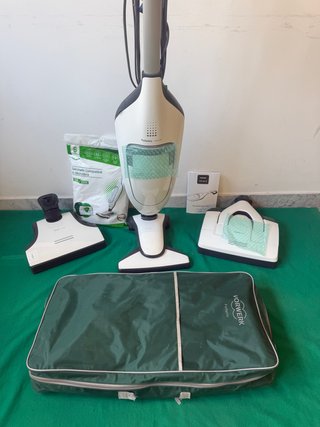 Folletto VK220S Aspirapolvere Completo in garanzia