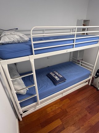 Literas Ikea 3 camas en Las Margas, (Huesca)