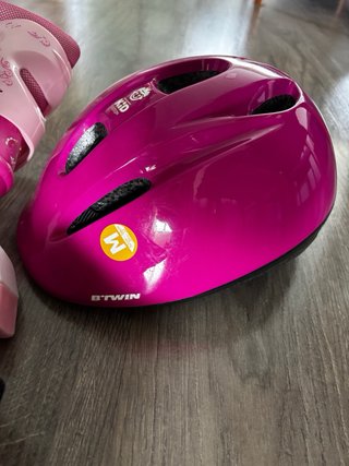 Pack Patines en Línea y Protecciones Rosa