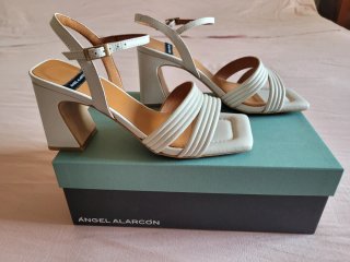 Sandalias Angel Alarcón Blancas Tacón