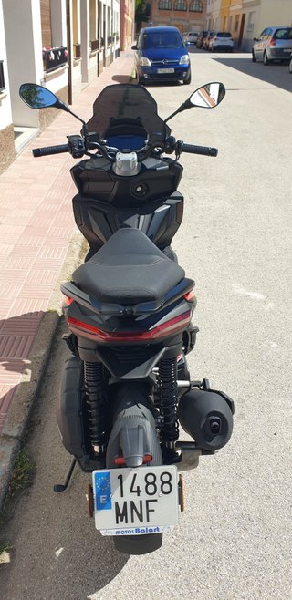 Aprilia SR GT Replica 125 Scooter Negra/Roja