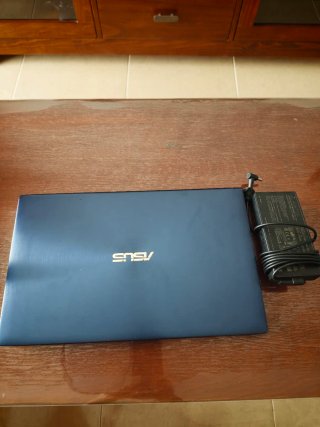 ASUS Zenbook Pro  I7 10th y gtx 1650 4gb