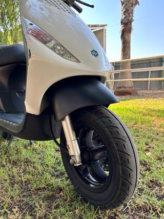 Piaggio Zip 50cc Scooter