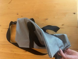 Bolso Issey Miyake Gris y Negro