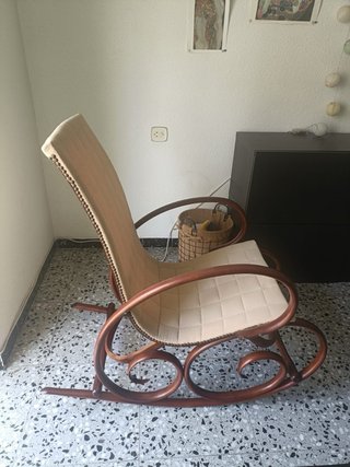 Dos Mecedoras antiguas restaurada madera y tela
