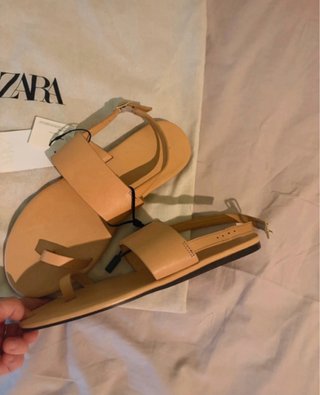 Sandalias planas piel Zara Talla 38