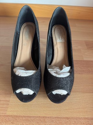 Zapatos de tacón negros para fiesta