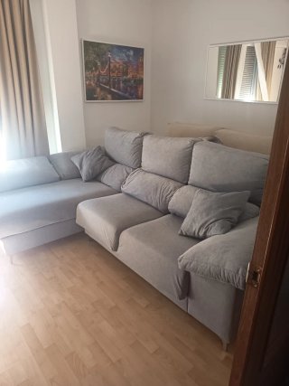 Sofá chenilla gris como nuevo