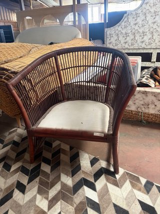Sillón de ratán para jardín o interior