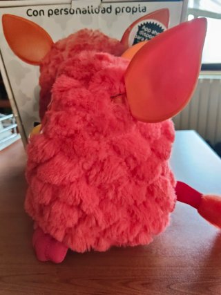 Furby naranja