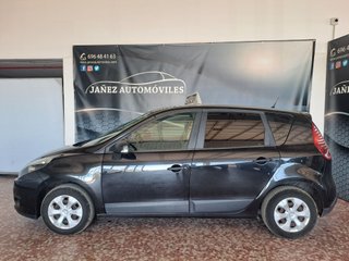 Renault Scenic 2015