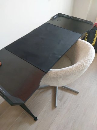 Mesa Gamer con Silla y Tapete