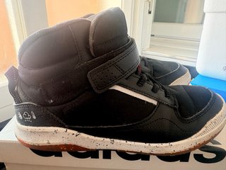 Botas montaña niño negras