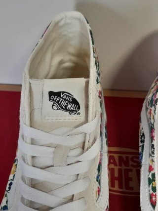 Vans Sk8-Hi Tapered florales multicolor Talla 40