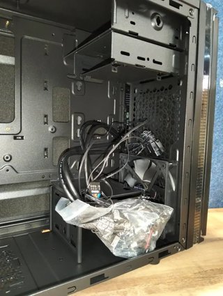 Caja Cooler Master Silencio 352 MicroATX