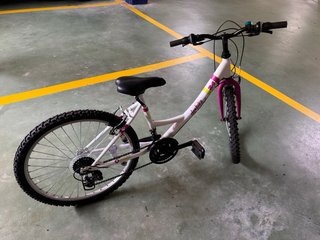 Bicicleta MTB 24 Denbike Blanca y Rosa