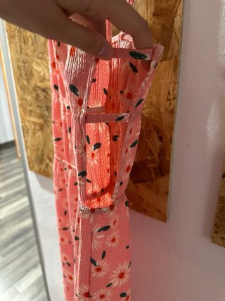 Mono rosa con aberturas Nuevo