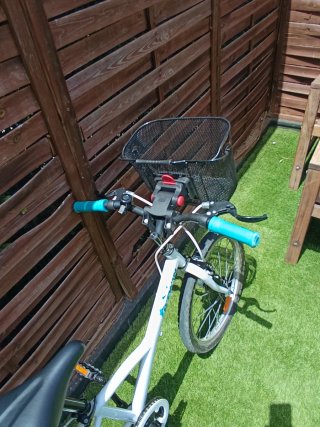 Bicicleta infantil Btwin 20"+cesta+casco