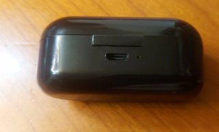 Estuche Carga auriculares NGS Artica Lodge