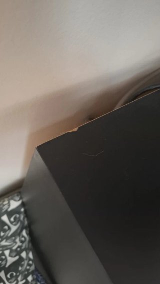 Mueble TV Ikea Negro Madera y translucido.