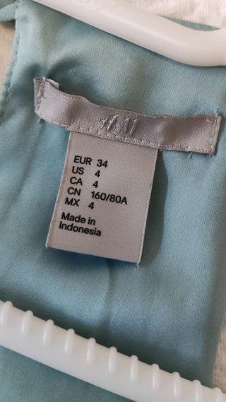 Vestido tirantes H&M azul claro celeste. Talla 34