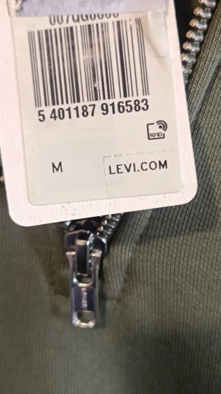 Sudadera Levi's verde con cremallera