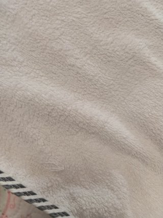 Capa de baño con capucha de panda