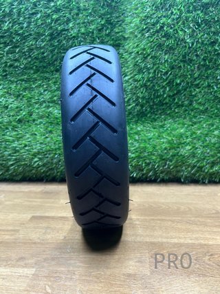 Neumático tubeless 250×54 CST