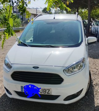 Ford E-Tourneo Courier 2015