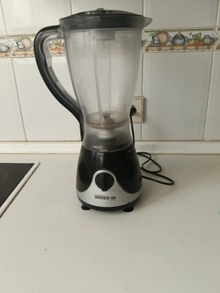 Batidora KROER-9F Negra