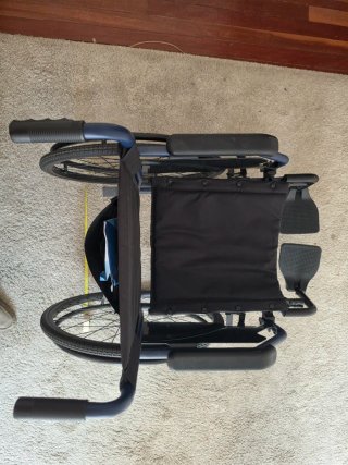 Silla de ruedas autopropulsable TotalCare Saby-21