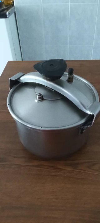 Olla Express Antigua Metal. Acero inoxidable.