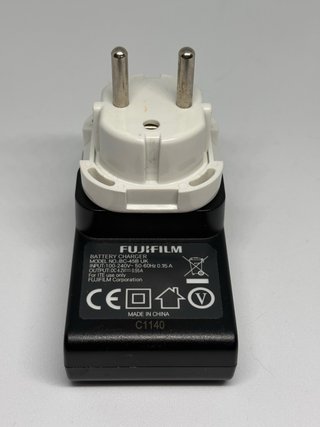 Cargador Fujifilm BC-45B UK Adaptado