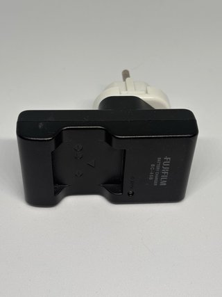 Cargador Fujifilm BC-45B UK Adaptado