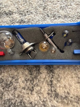 Estuche VW Bombillas y Fusibles-Nuevo