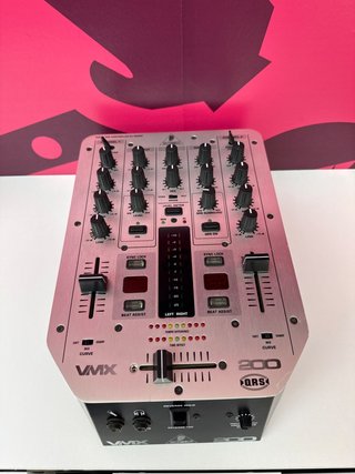 Mesa DJ Behringer Vmx 2000
