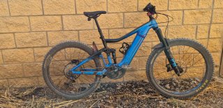 Bicicleta Eléctrica Giant Trance E+.