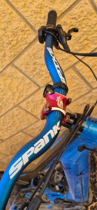 Bicicleta Eléctrica Giant Trance E+.